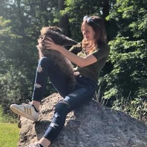 Meet your Posher, Faith